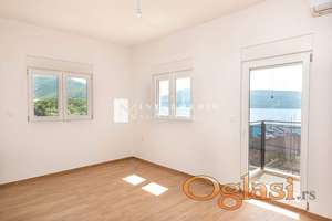 Prodaja jednosobnog stana u Meljinama – novogradnja, 45m², pogled na more, 300m od mora